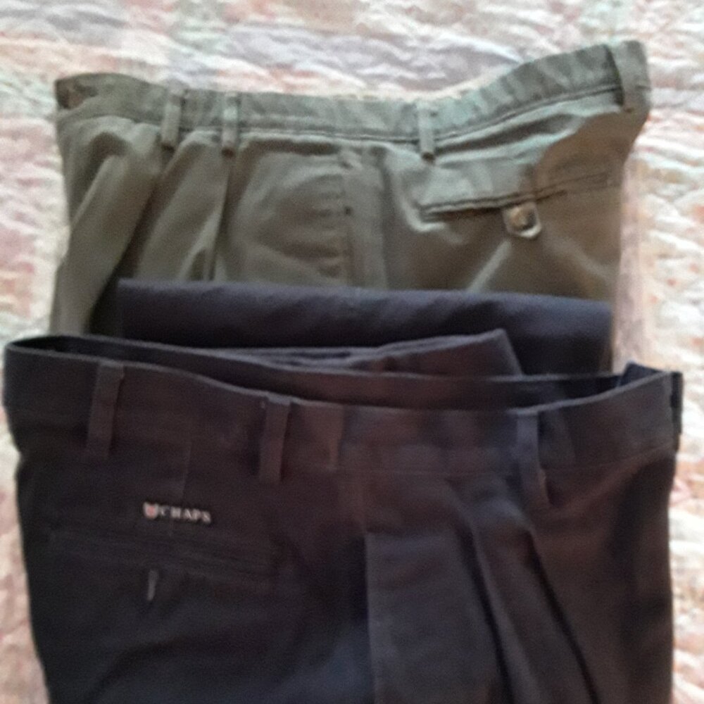 Lot of Two Pairs of Men's Pants - Chaps and Dockers